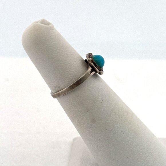 Vintage Estate Sterling Silver 925 Turquoise Ring Size 4 Southwest Style 1.3g - Picture 2 of 8